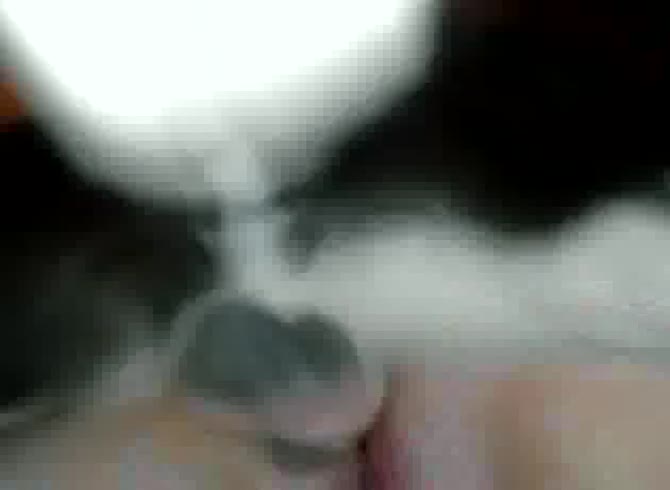 Video :Dog dick smashing and banging a girl's wet zoopussy
